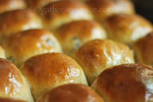 Chocolate-Chip Spice Buns | Gather and Graze